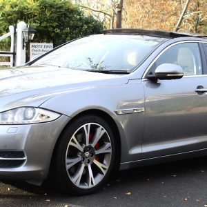 A Stunning 2014/14 Jaguar XJ 3.0 V6 Supercharged Premium Luxury 340bhp Petrol (X351) Model