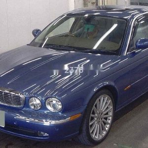 A Very Rarer 2005/05 Jaguar XJ 4.2 "Super V8" LWB Supercharged Sovereign 400bhp X350 Model.