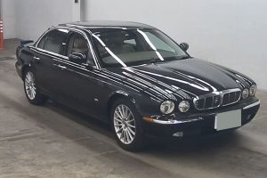 WOW LOOK AT THIS !! Arriving January 2008/58 Jaguar XJ 4.2 V8 Sovereign 300bhp Only 7400 Miles From New!
